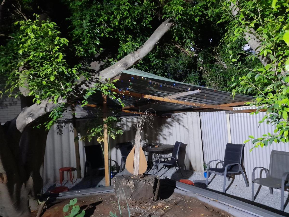 Ozi Inn Backpackers - Perth - מראה חיצוני תמונה