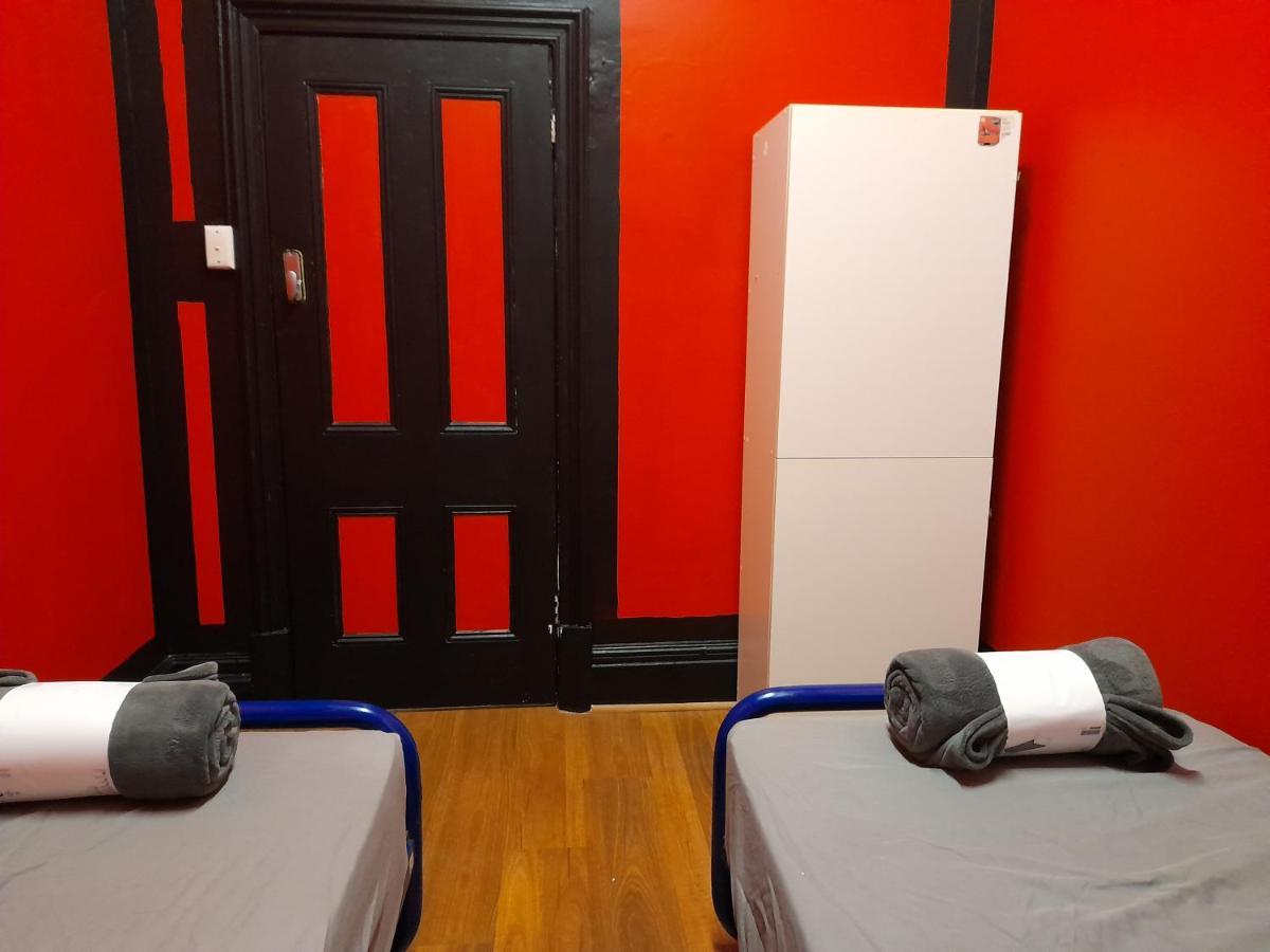 Ozi Inn Backpackers - Perth - מראה חיצוני תמונה