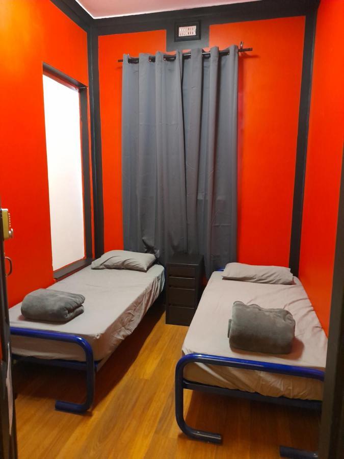 Ozi Inn Backpackers - Perth - מראה חיצוני תמונה
