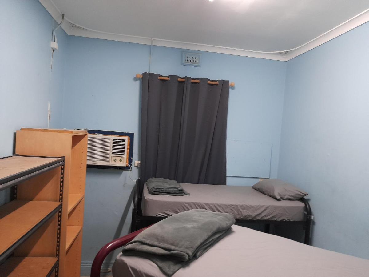 Ozi Inn Backpackers - Perth - מראה חיצוני תמונה